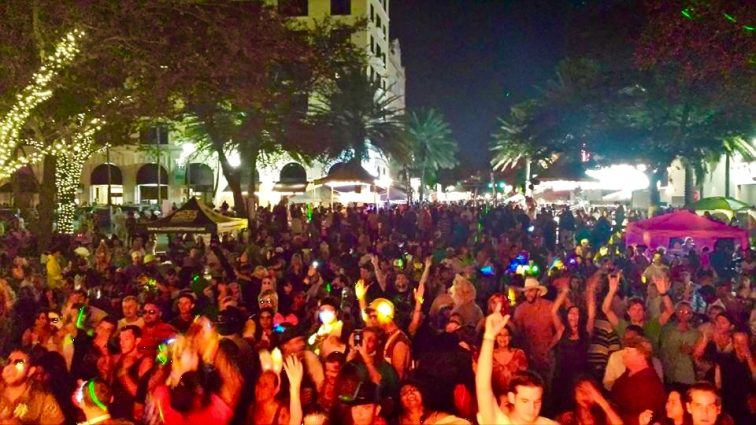 moonfest crowd